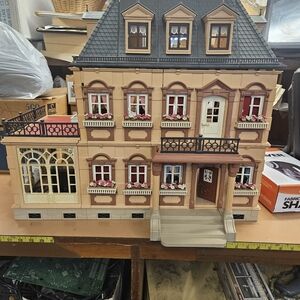 Elegant Tan and Brown Dollhouse